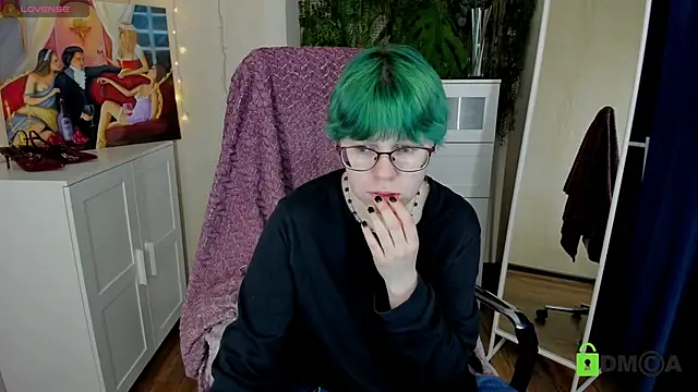 Melissa Wells online show from February 22, 8:42 pm