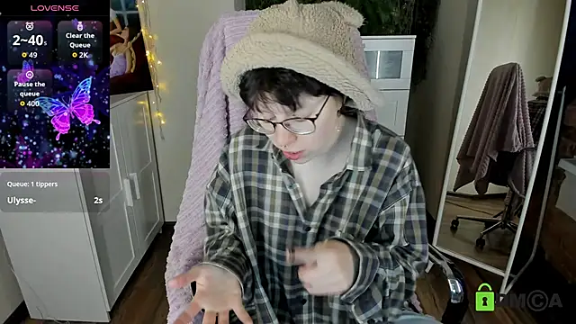 Melissa Wells online show from October 2, 8:38 pm