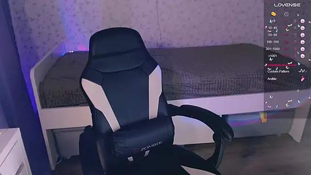 VeronaAura online show from December 2, 11:18 pm