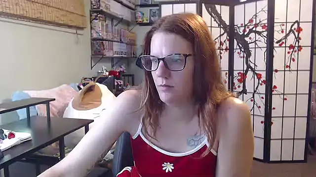 Sarahtineke online show from July 15, 5:29 pm