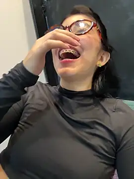 NicolRoss  online show from November 23, 7:57 pm