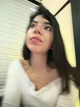 Snapshot of NicolRoss_ chatting on May 26, 12:45 pm NicolRoss online show from May 26, 12:45 pm