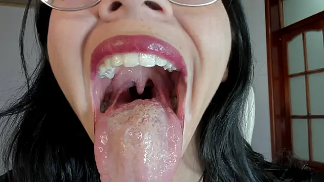 Snapshot of Katty_mouth chatting on December 5, 8:00 pm Katty mouth online show from December 5, 8:00 pm