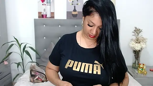 titsbiglovers online show from February 27, 7:47 pm