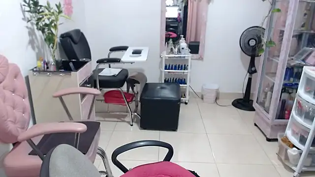 titsbiglovers online show from April 15, 7:21 pm