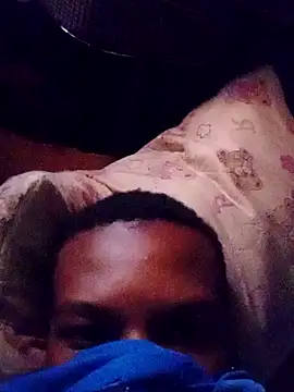 Snapshot of Lucaslonny09 chatting on November 9, 2:15 pm Lucaslonny09 online show from November 9, 2:15 pm