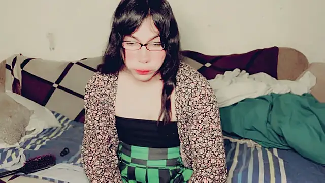 Snapshot of evelyntvsexy chatting on March 14, 4:43 am evelyntvsexy online show from March 14, 4:43 am
