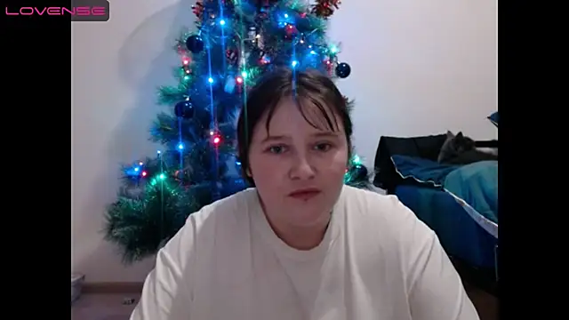 Snapshot of Light_Luna chatting on January 2, 12:35 pm Light Luna online show from January 2, 12:35 pm