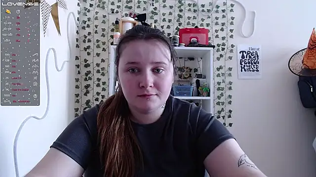 Snapshot of Light_Luna chatting on February 1, 9:00 am Light Luna online show from February 1, 9:00 am
