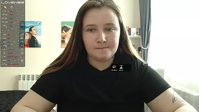 Snapshot of Light_Luna chatting on February 10, 5:14 am Light Luna online show from February 10, 5:14 am