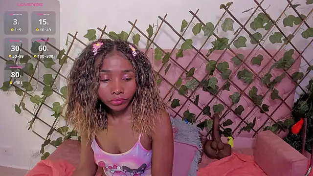 kimmysantoo online show from March 20, 8:46 pm