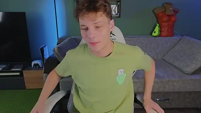 TeddyLiLboy online show from November 6, 9:54 am