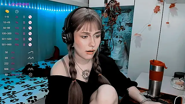 say mary online show from February 24, 3:09 pm