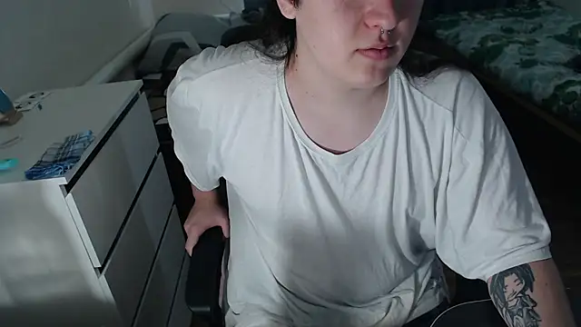 EvaMiron online show from November 17, 7:03 am