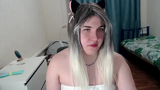 EvaMiron online show from March 12, 9:10 pm