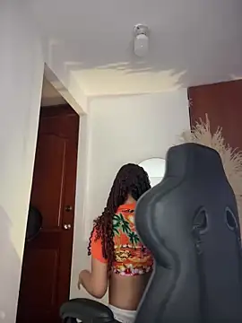 Snapshot of gretta_kler1 chatting on May 3, 5:41 pm gretta kler1 online show from May 3, 5:41 pm