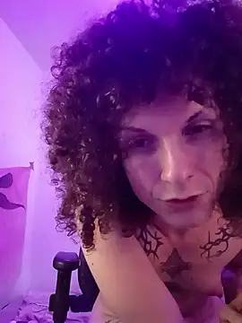 Snapshot of SuccubusTatuada chatting on March 23, 5:50 pm SuccubusTatuada online show from March 23, 5:50 pm