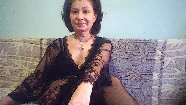 Snapshot of Mat_Elenore chatting on December 25, 7:35 am Mat Elenore online show from December 25, 7:35 am