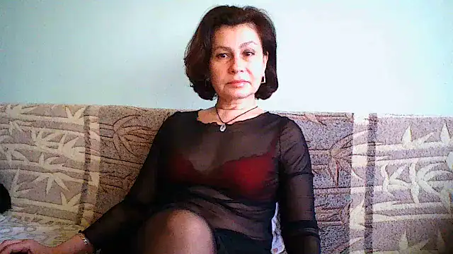 Snapshot of Mat_Elenore chatting on February 14, 6:12 am Mat Elenore online show from February 14, 6:12 am