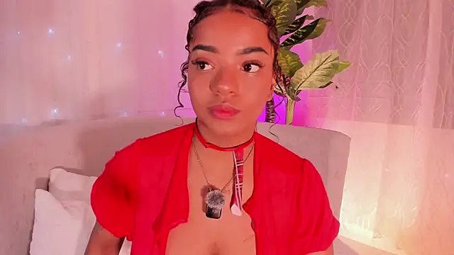 Snapshot of Iris_hott1 chatting on October 11, 4:33 am Iris hott1 online show from October 11, 4:33 am