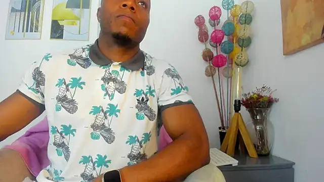 bigcock latin1 online show from January 15, 2:38 am