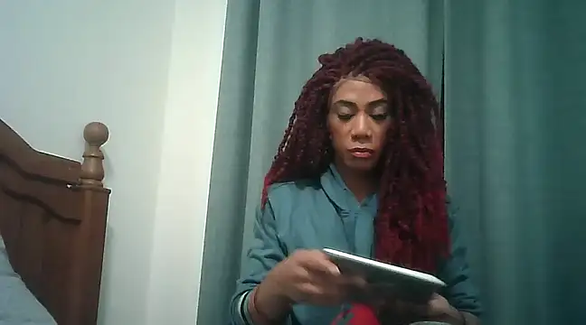 Snapshot of CaramelDipper chatting on December 11, 11:54 pm CaramelDipper online show from December 11, 11:54 pm