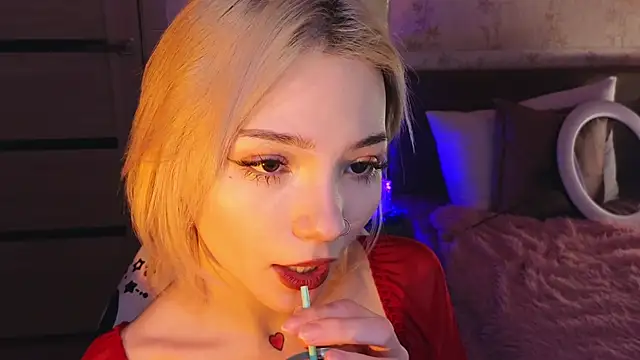 SandraBoyl online show from January 10, 4:12 am