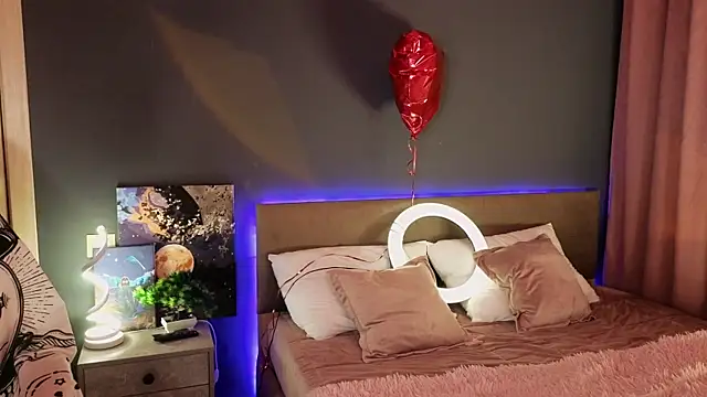 SandraBoyl online show from March 22, 1:11 am