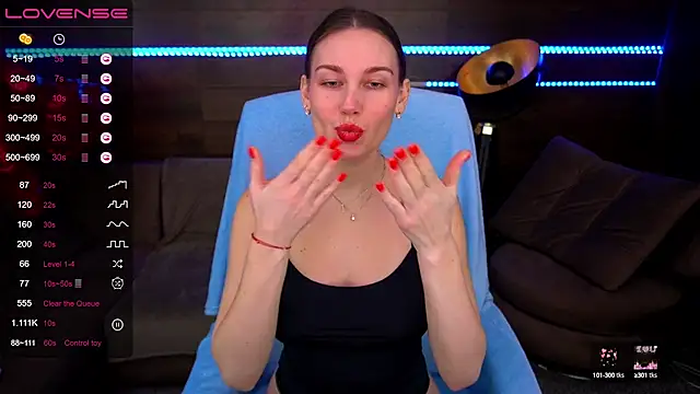 JasminJames online show from March 19, 1:29 pm