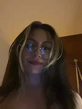 Snapshot of marie2_ chatting on February 15, 3:09 am marie2  online show from February 15, 3:09 am