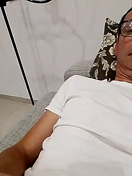 Snapshot of Anastasio33 chatting on September 18, 10:34 pm Anastasio33 online show from September 18, 10:34 pm