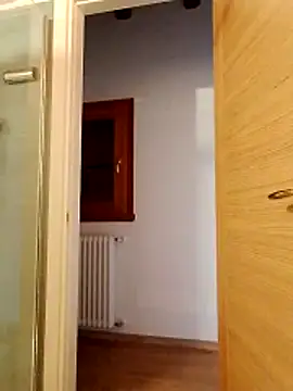 Snapshot of Anastasio33 chatting on October 28, 6:28 am Anastasio33 online show from October 28, 6:28 am