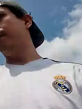 Snapshot of Rejy1992 chatting on January 27, 4:01 pm Rejy1992 online show from January 27, 4:01 pm