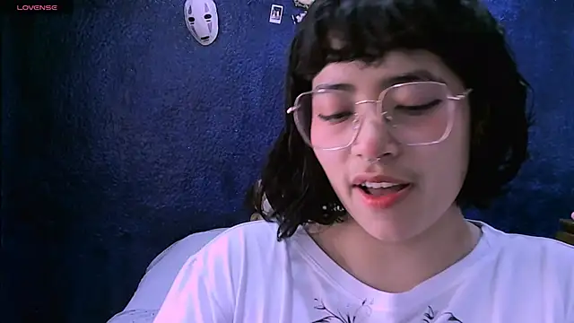 NinaYellow online show from January 16, 2:19 pm