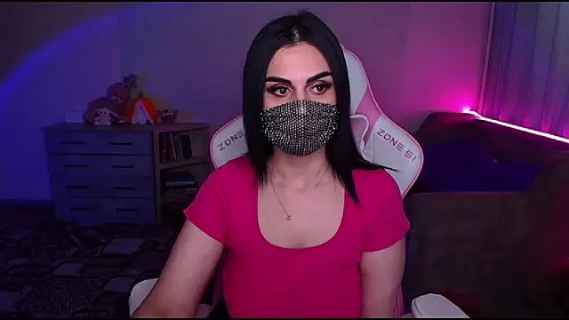 Snapshot of __Yasmina__ chatting on March 9, 6:39 am Yasmina online show from March 9, 6:39 am