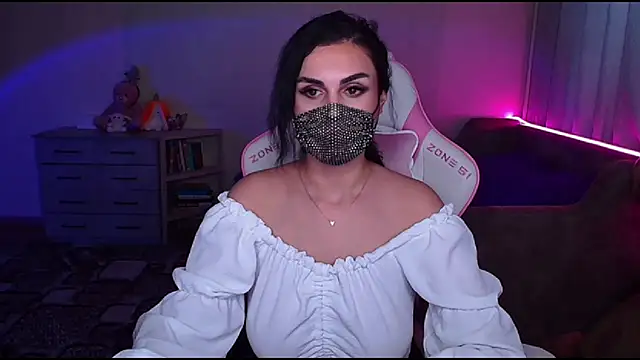 Snapshot of __Yasmina__ chatting on March 15, 6:47 am Yasmina online show from March 15, 6:47 am