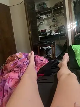 Snapshot of Everlyrose27 chatting on January 28, 10:12 pm Everlyrose27 online show from January 28, 10:12 pm