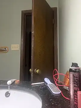 Snapshot of Everlyrose27 chatting on September 9, 2:16 pm Everlyrose27 online show from September 9, 2:16 pm