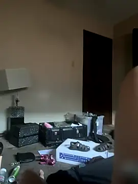 Snapshot of Everlyrose27 chatting on October 6, 10:29 pm Everlyrose27 online show from October 6, 10:29 pm