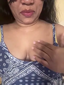 Snapshot of Shasha_X chatting on March 3, 6:33 pm Shasha X online show from March 3, 6:33 pm