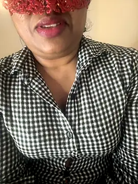 Snapshot of Shasha_X chatting on November 25, 11:10 am Shasha X online show from November 25, 11:10 am