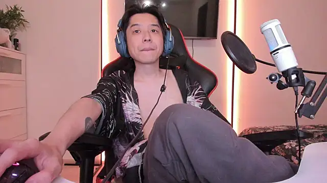 wexlee7 online show from November 30, 11:42 pm