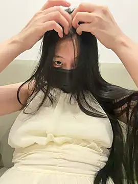 Snapshot of MEOW_MEO chatting on July 14, 4:45 pm MEOW MEO online show from July 14, 4:45 pm