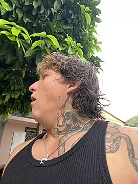 Tom Krakow online show from March 4, 9:00 pm