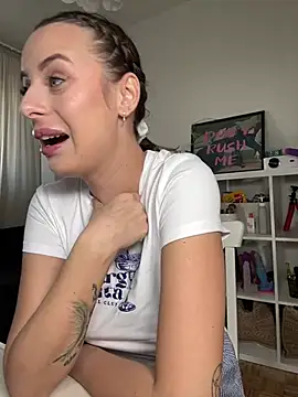 Hii Lolla online show from January 29, 8:51 am