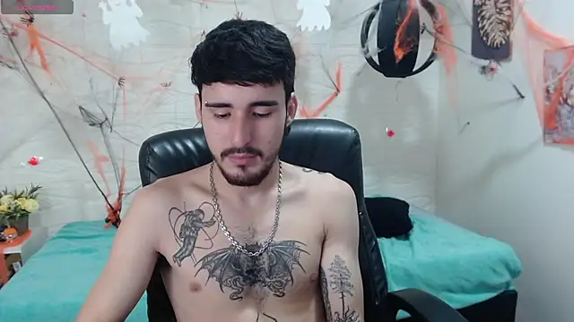 DmitriSanders online show from December 5, 1:47 am