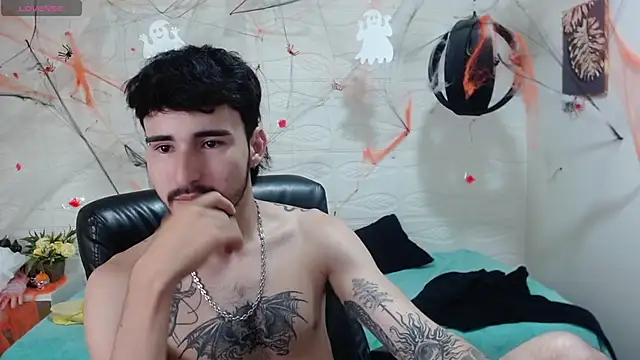 DmitriSanders online show from December 6, 12:45 am