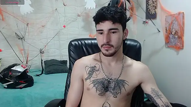 DmitriSanders online show from December 7, 12:30 am