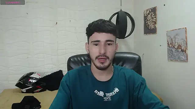 DmitriSanders online show from December 14, 7:03 pm