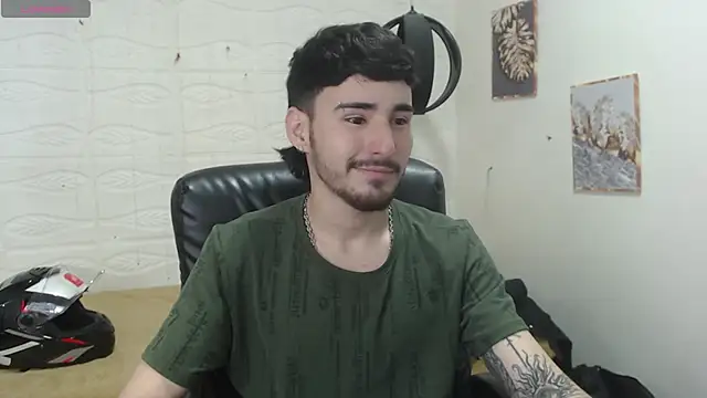 DmitriSanders online show from December 17, 2:55 pm